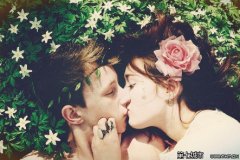 <b>命犯桃花多风流的八字</b>