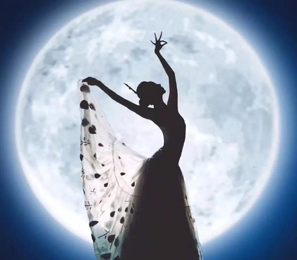 梦见看別人跳舞