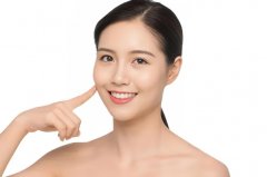 法令纹面相看事业如何